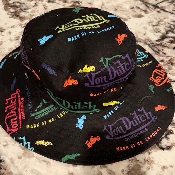 Von Dutch Accessories - BEST DEAL!! VON DUTCH PRINT ALL OVER BUCKET HAT
